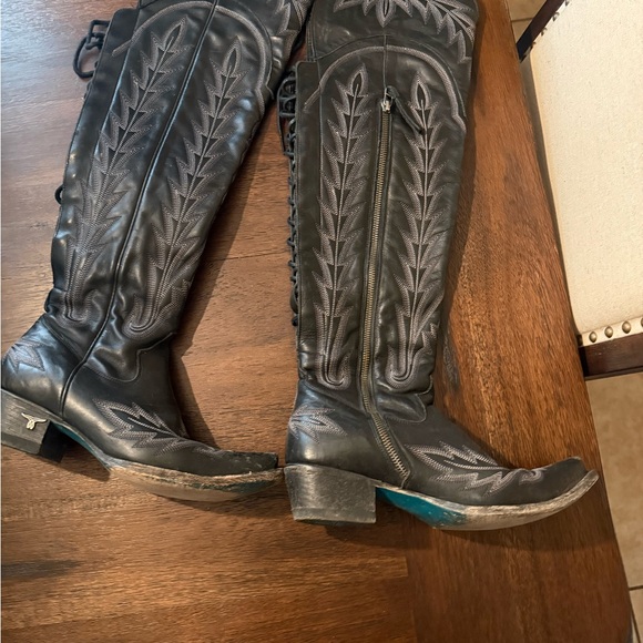 Embroidered Over-the-Knee Western Boots - Black - Picture 4 of 4